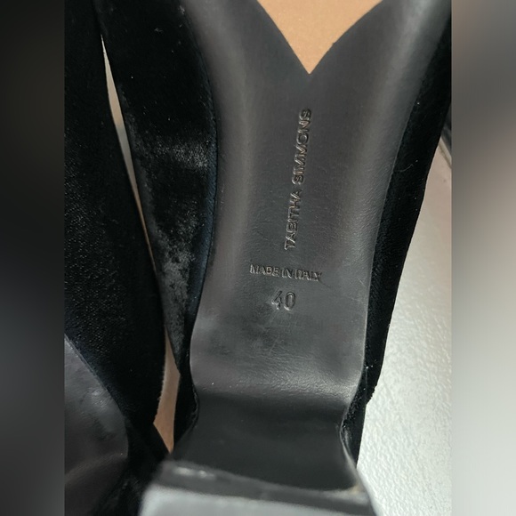 Tabitha Simmons Women’s Anya Velvet Dressy Mules - Picture 6 of 8